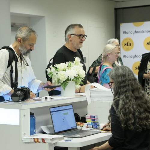 Press in press office